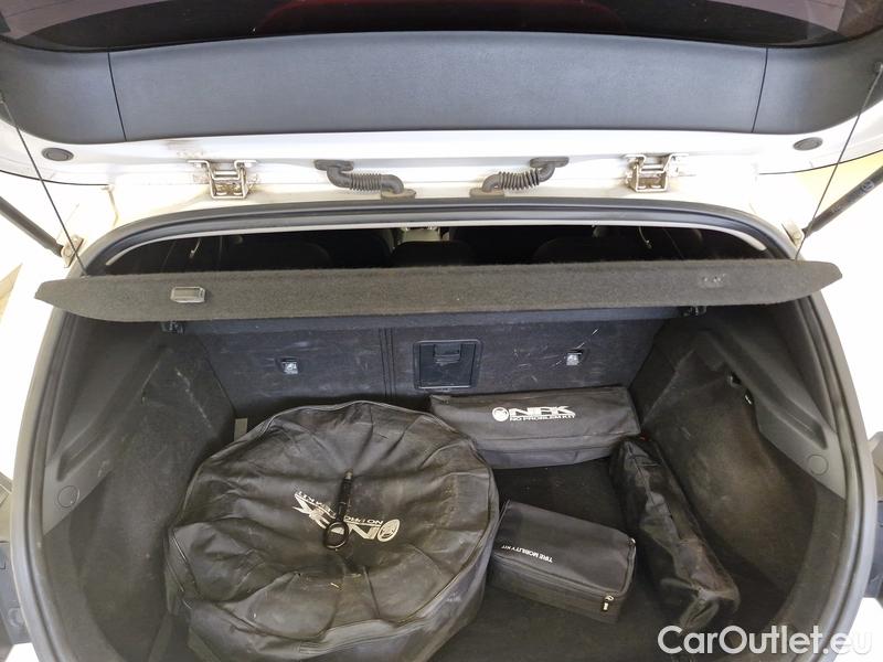  Hyundai  i30  (PD)(01.2017 ->)  1.5TGDi 118 Family #5