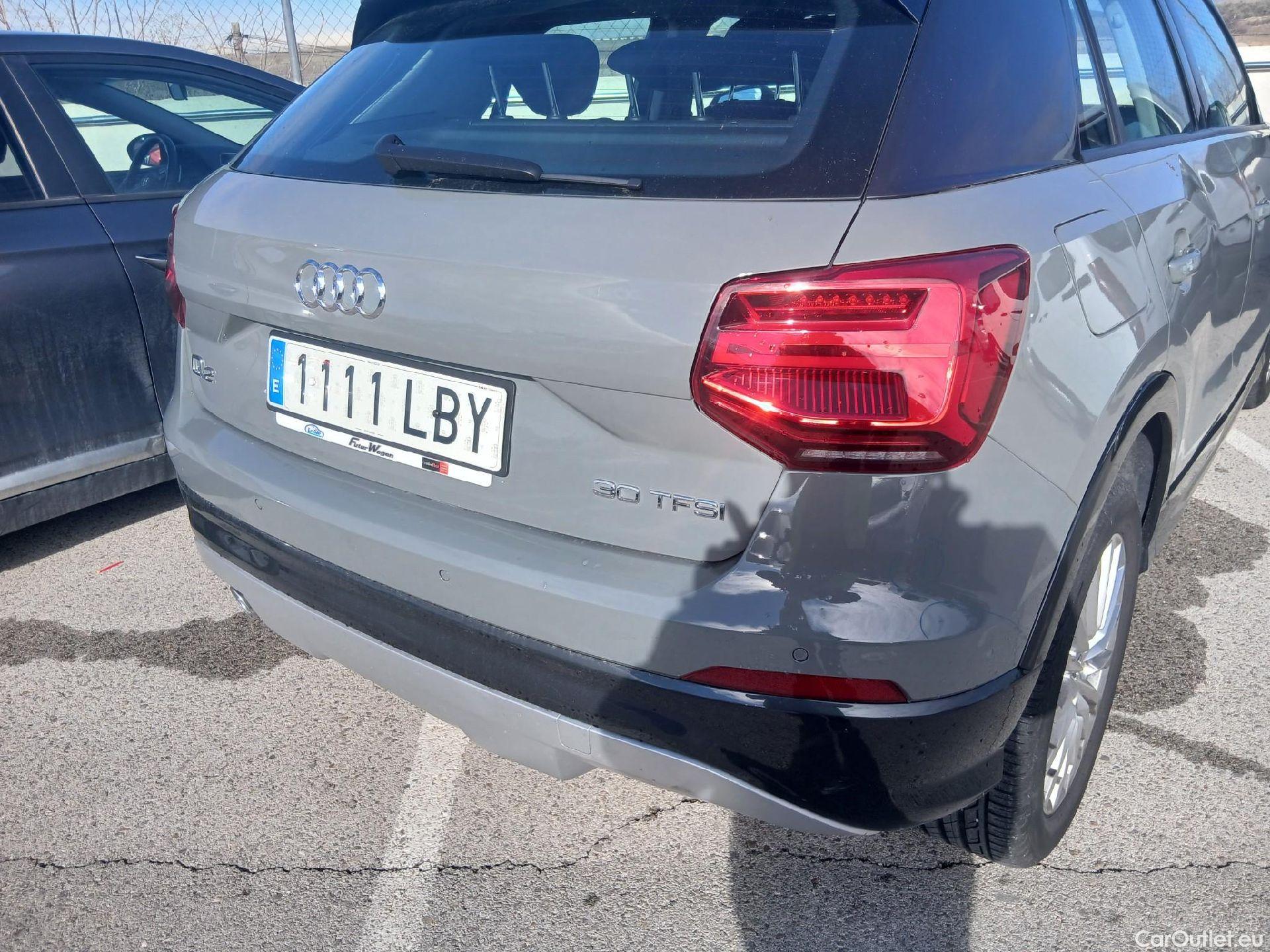  Audi  Q2 AUDI  / 2016 / 5P / todoterreno Design 30 TFSI 85kW (116CV) #16