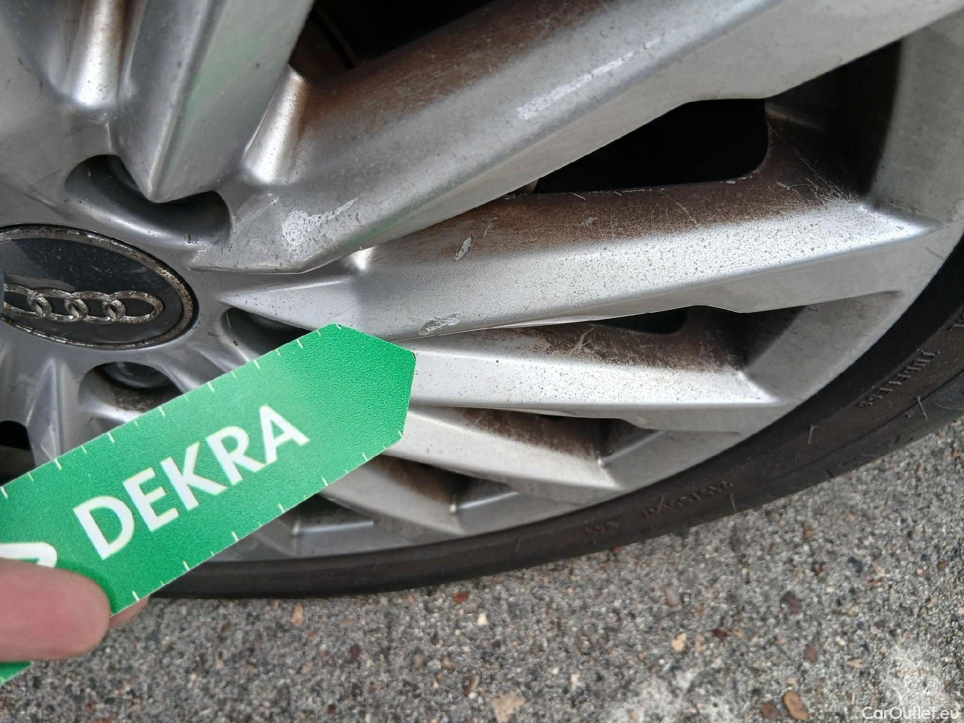  Audi  Q2 AUDI  / 2016 / 5P / todoterreno Design 30 TFSI 85kW (116CV) #1