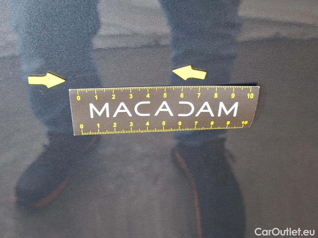  Volvo  XC90 VOLVO  / 2019 / 5P / SUV Recharge T8 AWD Geartronic 8 R-Design #27