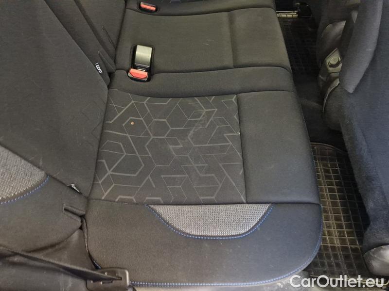  Peugeot  2008  (P1) (2019)  1.2PT.110 Signature #10