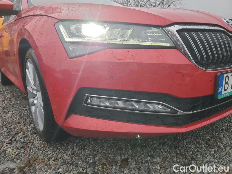  Skoda  Superb  Combi (3V5)(2015) Sup.Com.FL 2.0TDI 150 Style AT #1