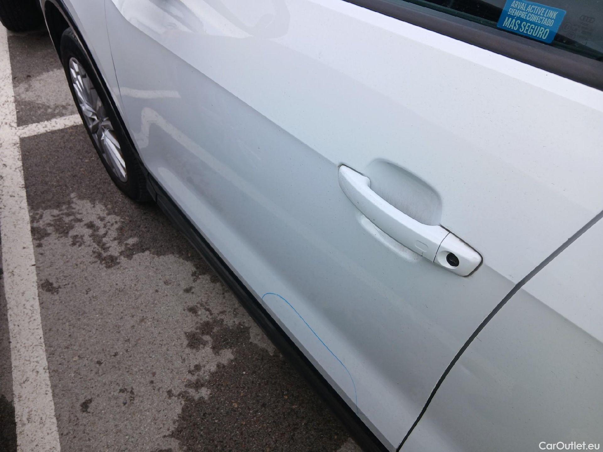  Audi  Q2 AUDI  / 2016 / 5P / todoterreno Design 30 TFSI 85kW (116CV) #11