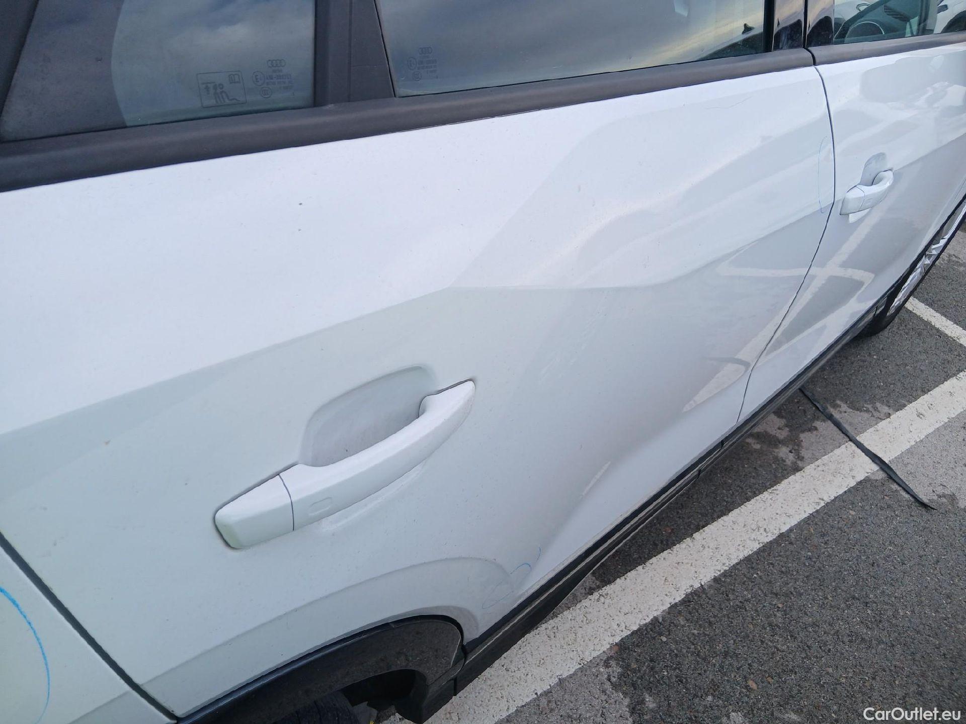  Audi  Q2 AUDI  / 2016 / 5P / todoterreno Design 30 TFSI 85kW (116CV) #29