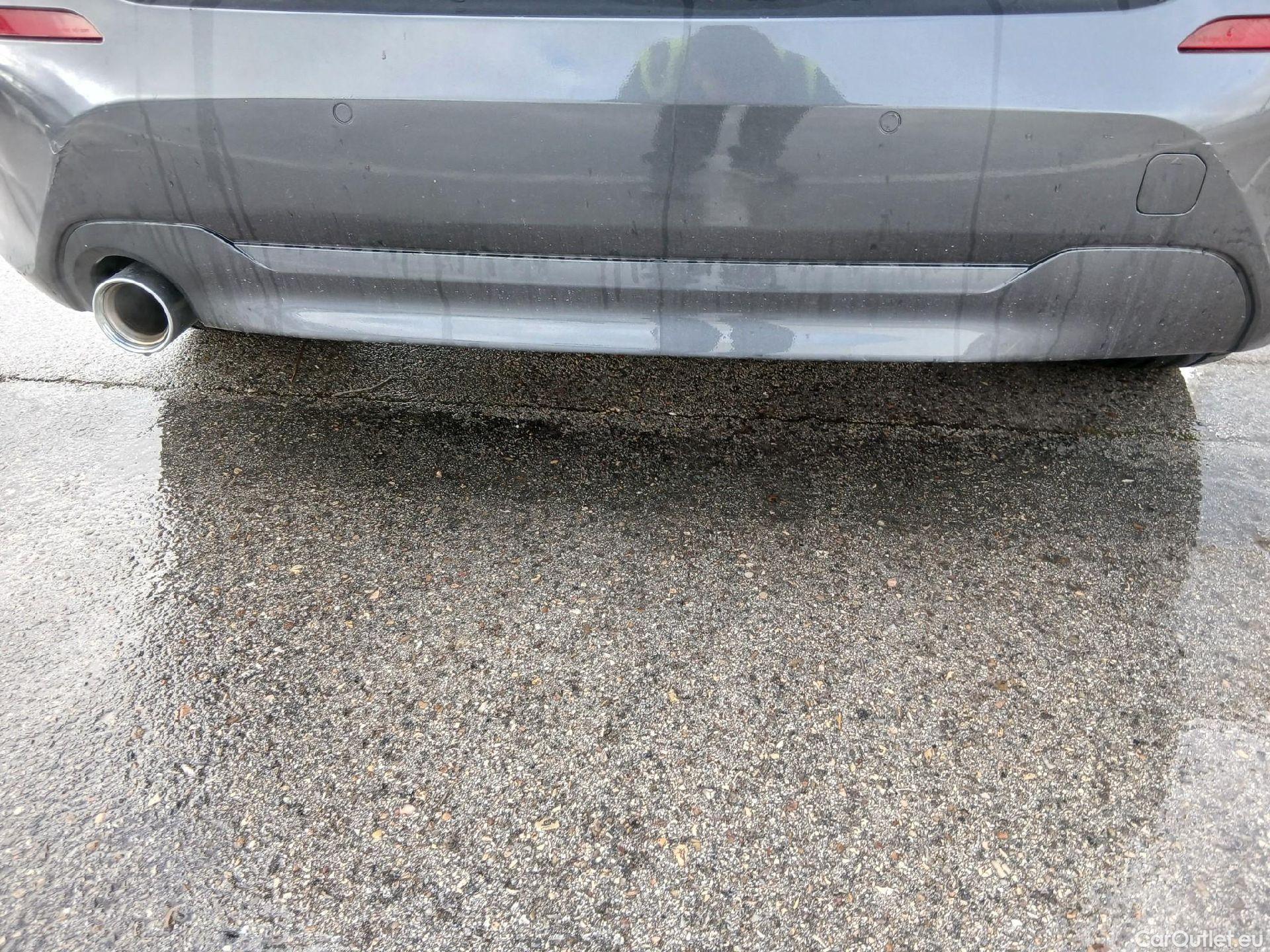  Bmw  Serie 1 BMW  / 2019 / 5P / berlina con portón 118i #18