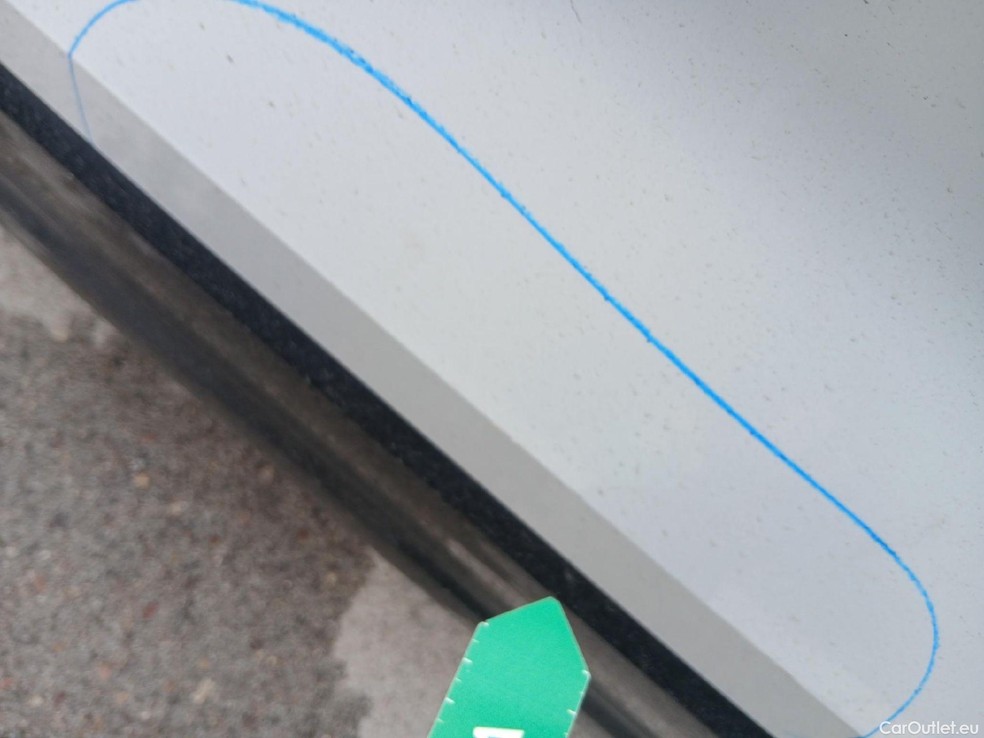  Audi  Q2 AUDI  / 2016 / 5P / todoterreno Design 30 TFSI 85kW (116CV) #10