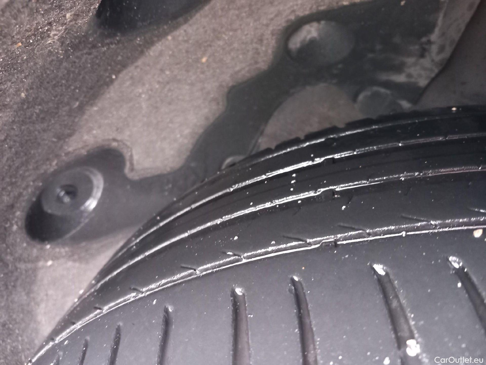  Bmw  X1 BMW  / 2019 / 5P / todoterreno sDrive18dA Corporate #6