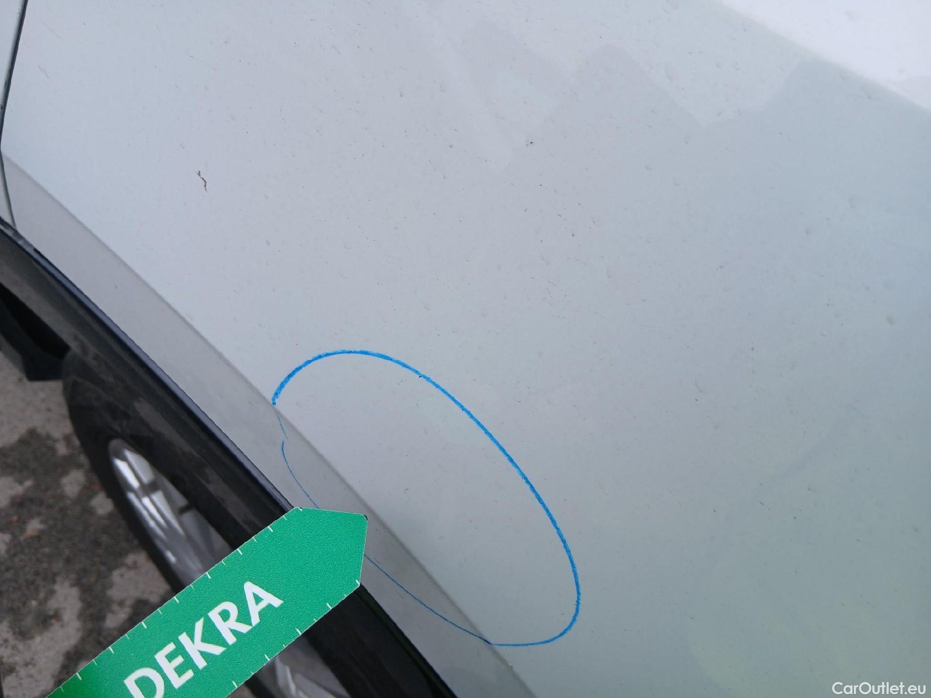  Audi  Q2 AUDI  / 2016 / 5P / todoterreno Design 30 TFSI 85kW (116CV) #16