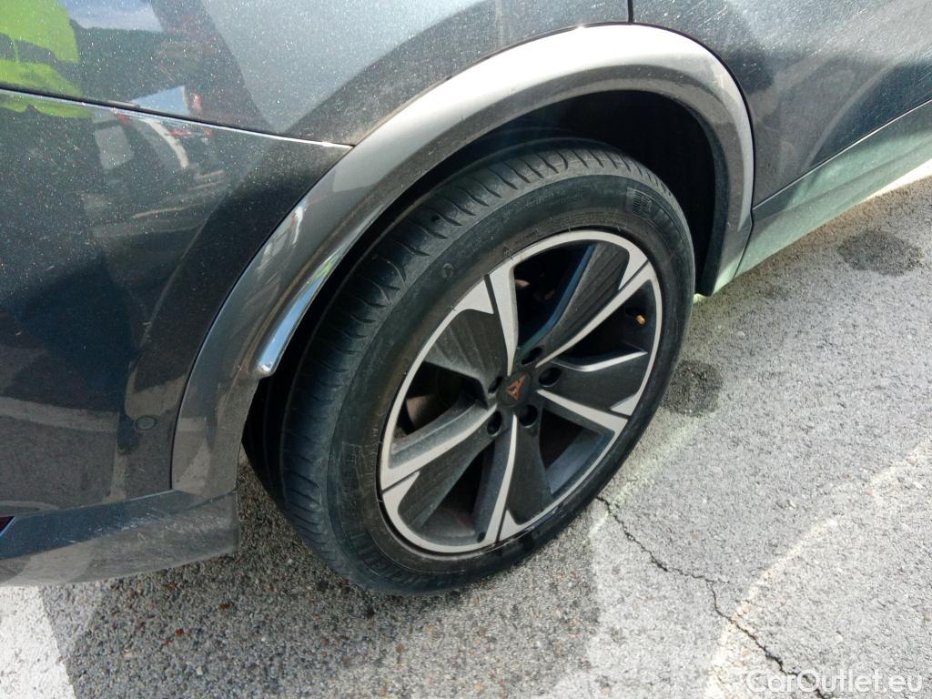  Cupra  Formentor CUPRA  / 2020 / 5P / todoterreno 1.4 e-Hybrid 150kW (204 CV) DSG (AC) #5