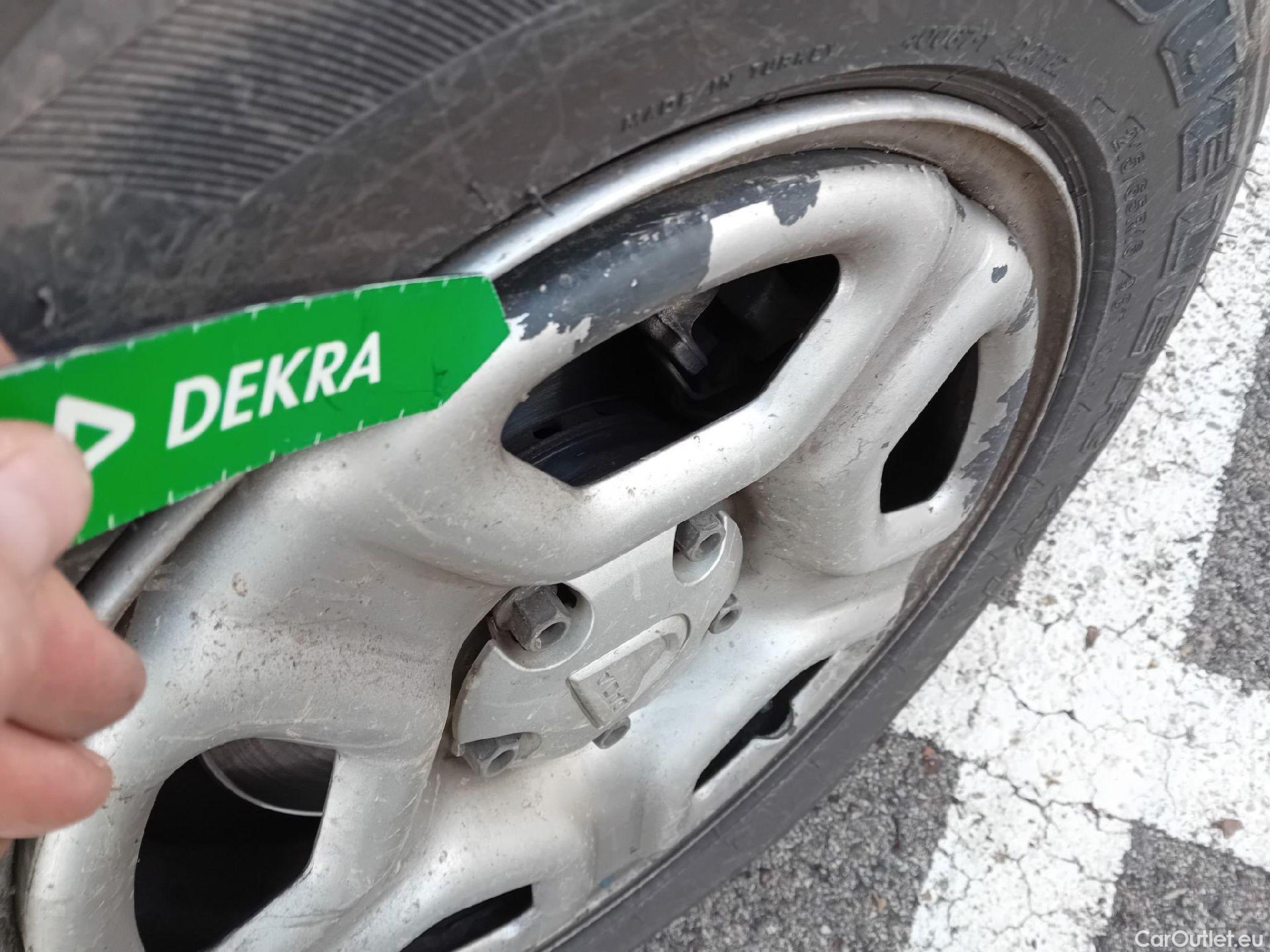  Dacia  Duster DACIA  / 2018 / 5P / todoterreno Essential Blue dCi 85kW (115CV) 4X4 #39