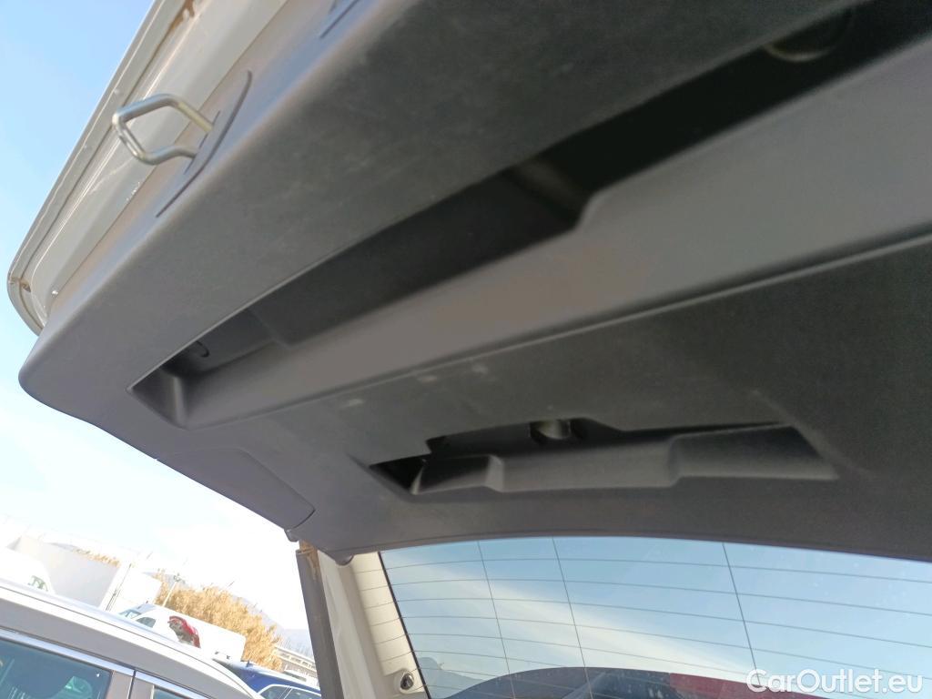  Bmw  X1 BMW  / 2019 / 5P / todoterreno sDrive18d #6