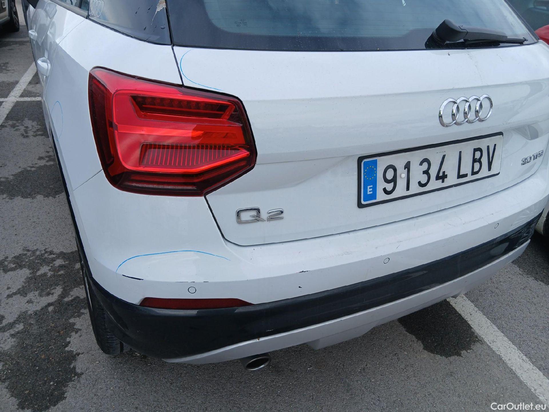  Audi  Q2 AUDI  / 2016 / 5P / todoterreno Design 30 TFSI 85kW (116CV) #20