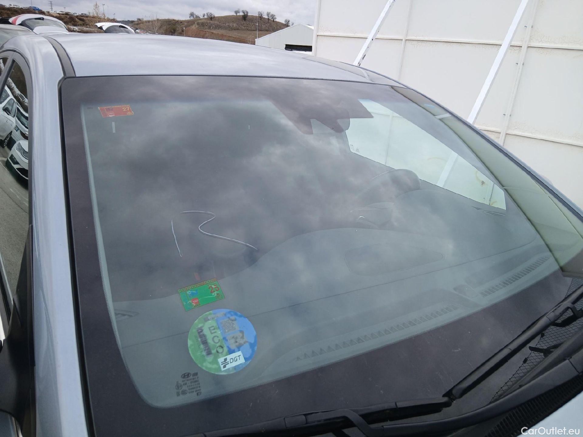  Hyundai   Ioniq HYUNDAI / 2016 / 5P / berlina con portón 1.6 GDI HEV Tecno DCT (AC) #7