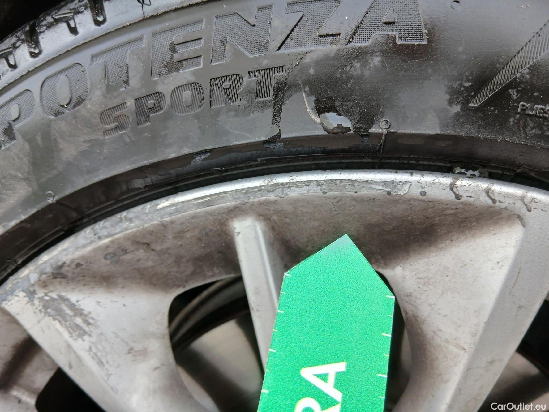  Bmw  Serie 1 BMW  / 2019 / 5P / berlina con portón 118i #34