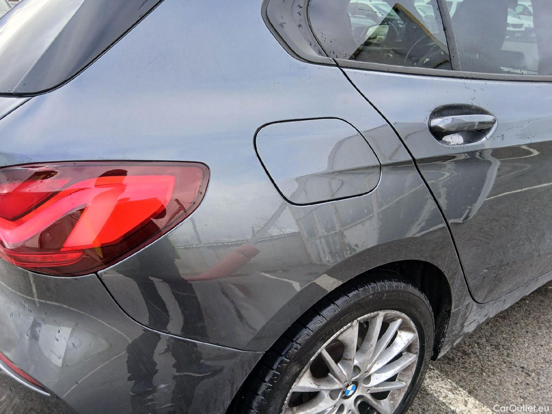  Bmw  Serie 1 BMW  / 2019 / 5P / berlina con portón 118i #22