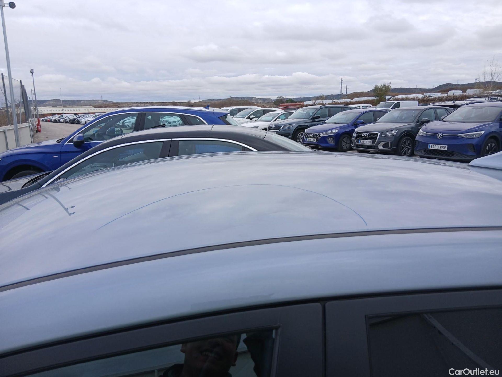  Hyundai   Ioniq HYUNDAI / 2016 / 5P / berlina con portón 1.6 GDI HEV Tecno DCT (AC) #16