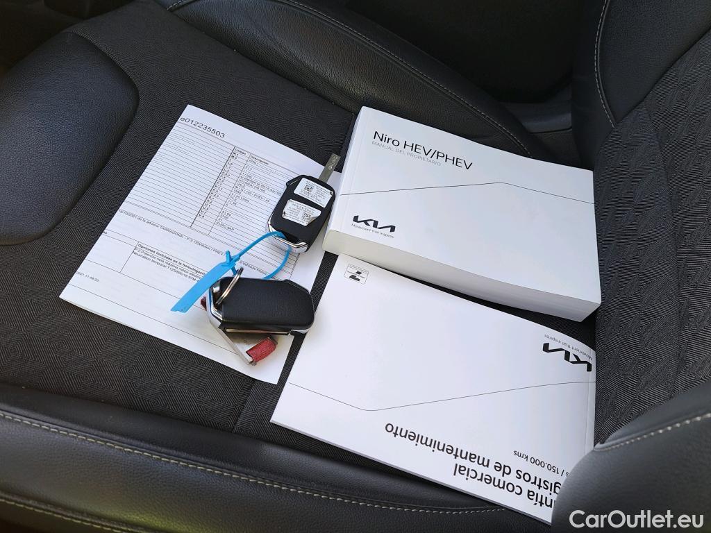  KIA  Niro KIA  / 2019 / 5P / crossover 1.6 GDi PHEV 104kW (141CV) Drive #1