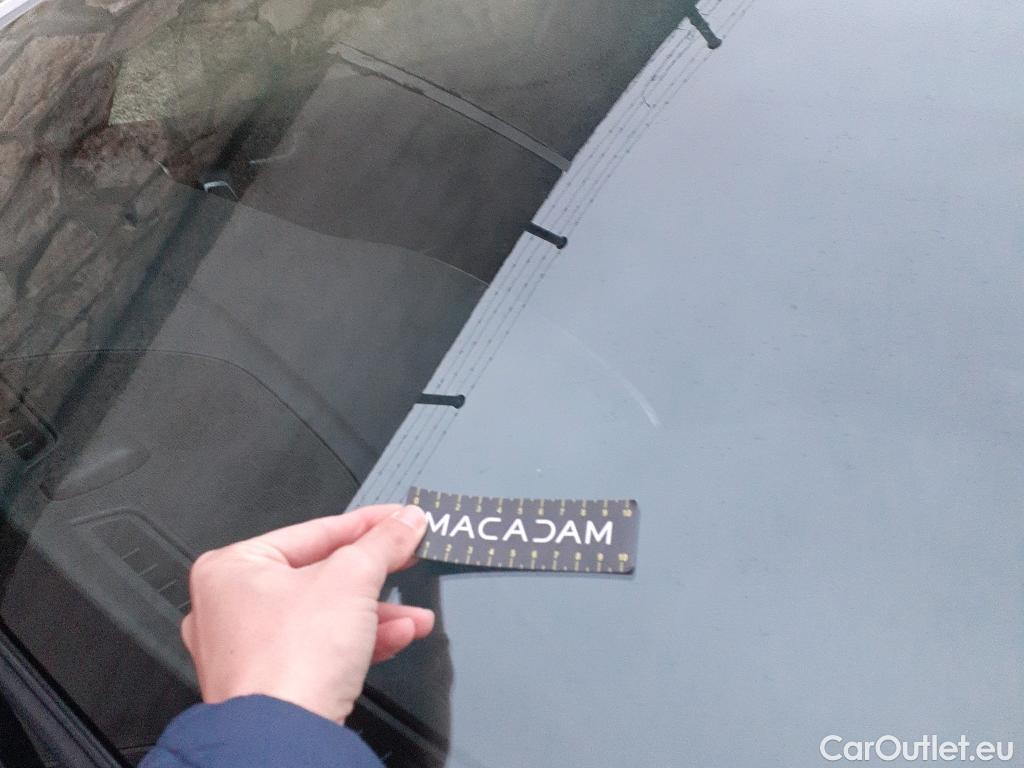  KIA  Sportage KIA  / 2018 / 5P / todoterreno 1.6 MHEV Concept 85kW (115CV) 4x2  #9