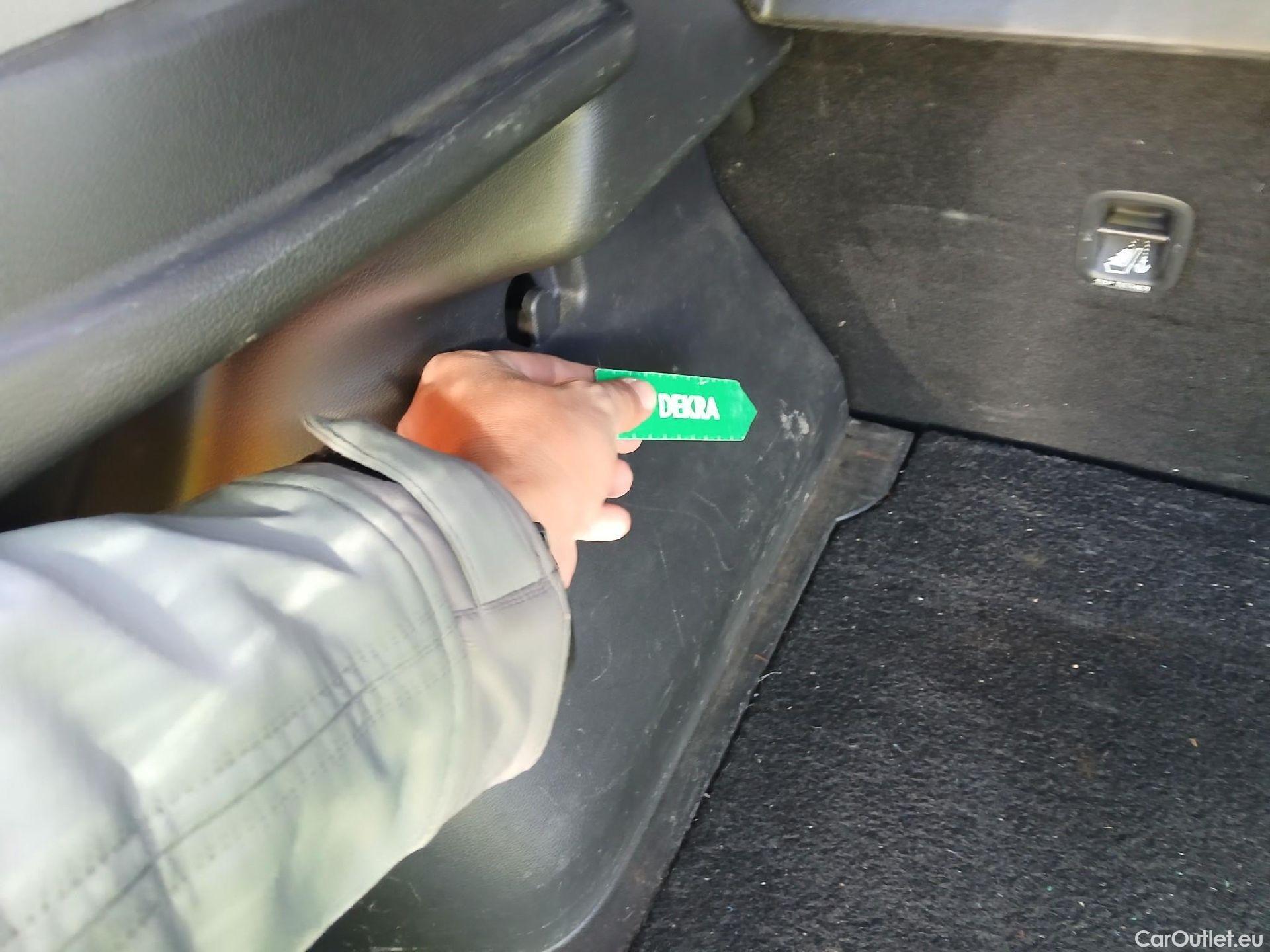  Hyundai  Konna HYUNDAI Kona / 2020 / 5P / todoterreno 1.0 TGDI Klass 4X2 #2