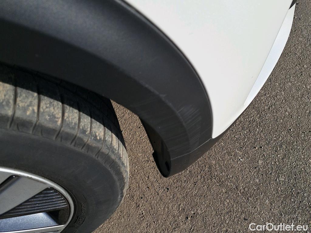  KIA  Niro KIA  / 2019 / 5P / crossover 1.6 GDi PHEV 104kW (141CV) Drive #12