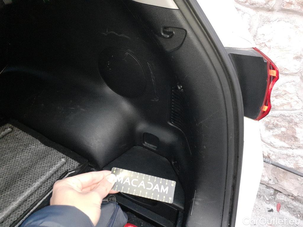  KIA  Sportage KIA  / 2018 / 5P / todoterreno 1.6 MHEV Concept 85kW (115CV) 4x2  #20