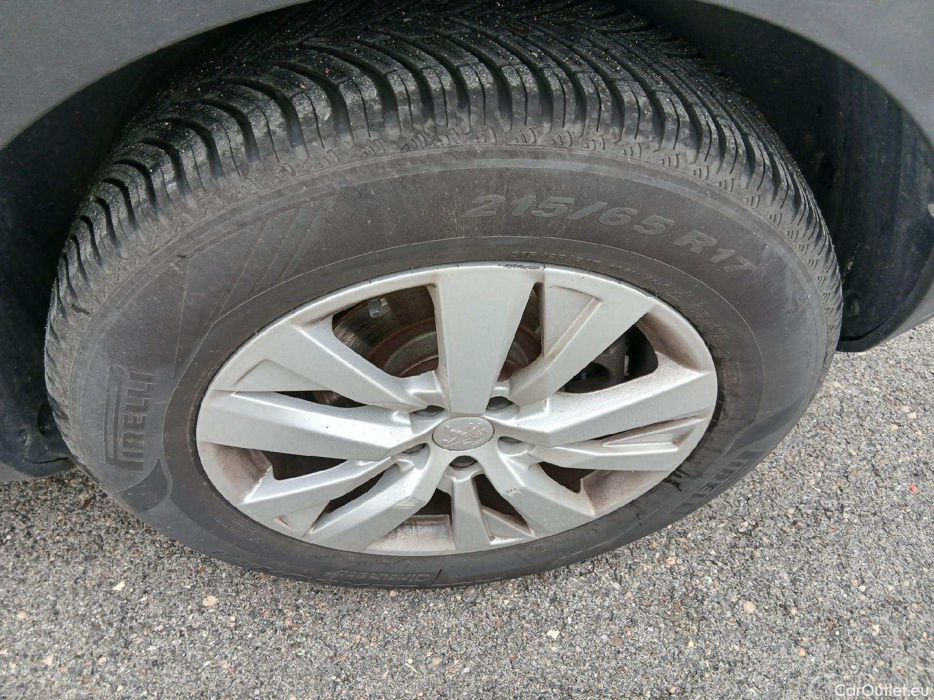  Peugeot  3008 PEUGEOT  / 2020 / 5P / todoterreno 1.5 BlueHDi 96kW (130CV) S&S Active Pack #4