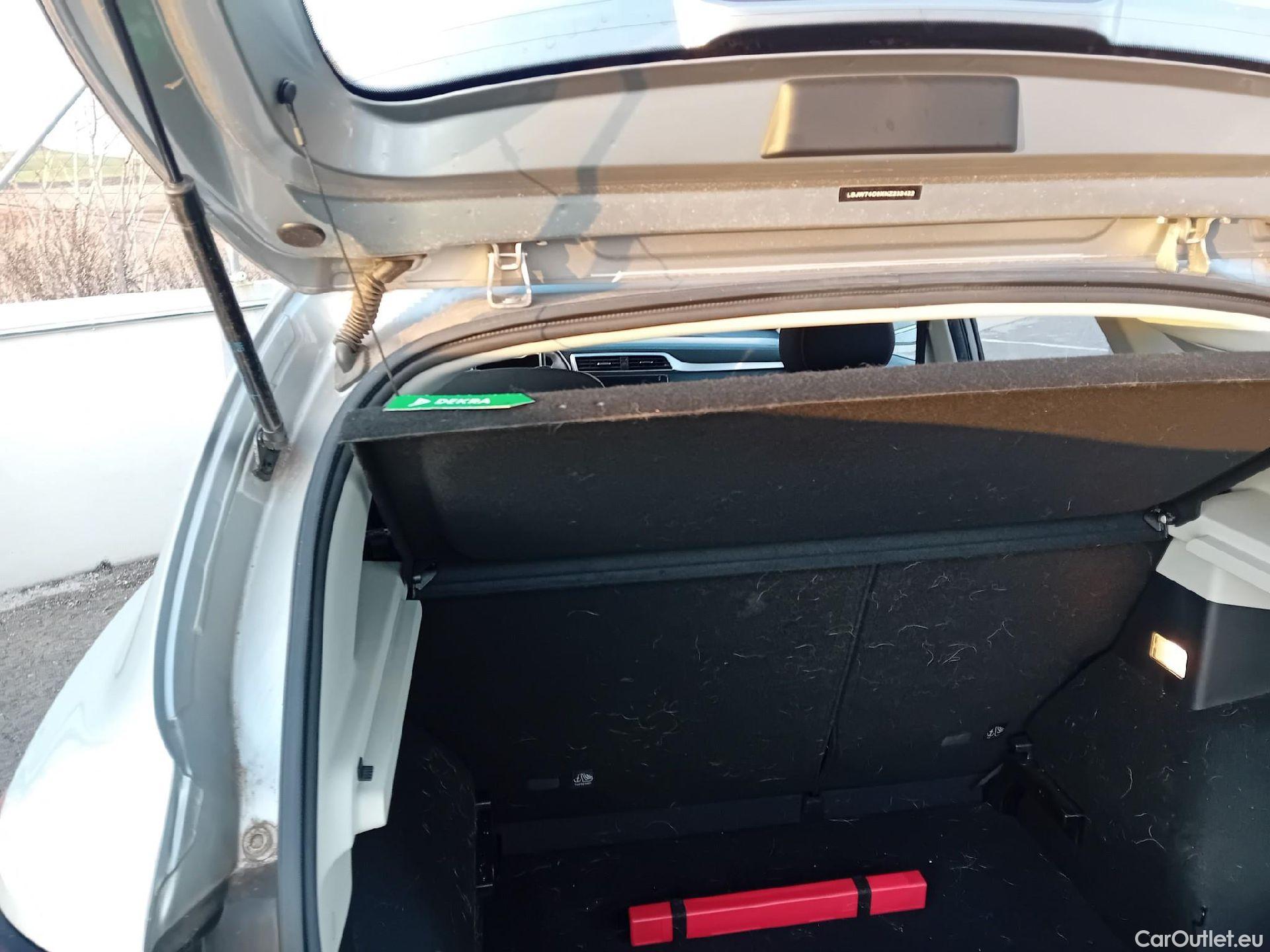  MG  ZS EV MG ZS / 2021 / 5P / todoterreno 1.0T Comfort Auto  #38