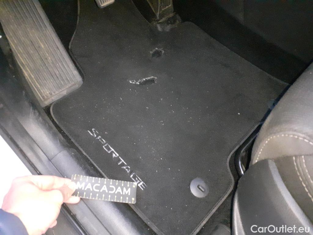  KIA  Sportage KIA  / 2018 / 5P / todoterreno 1.6 MHEV Concept 85kW (115CV) 4x2  #34