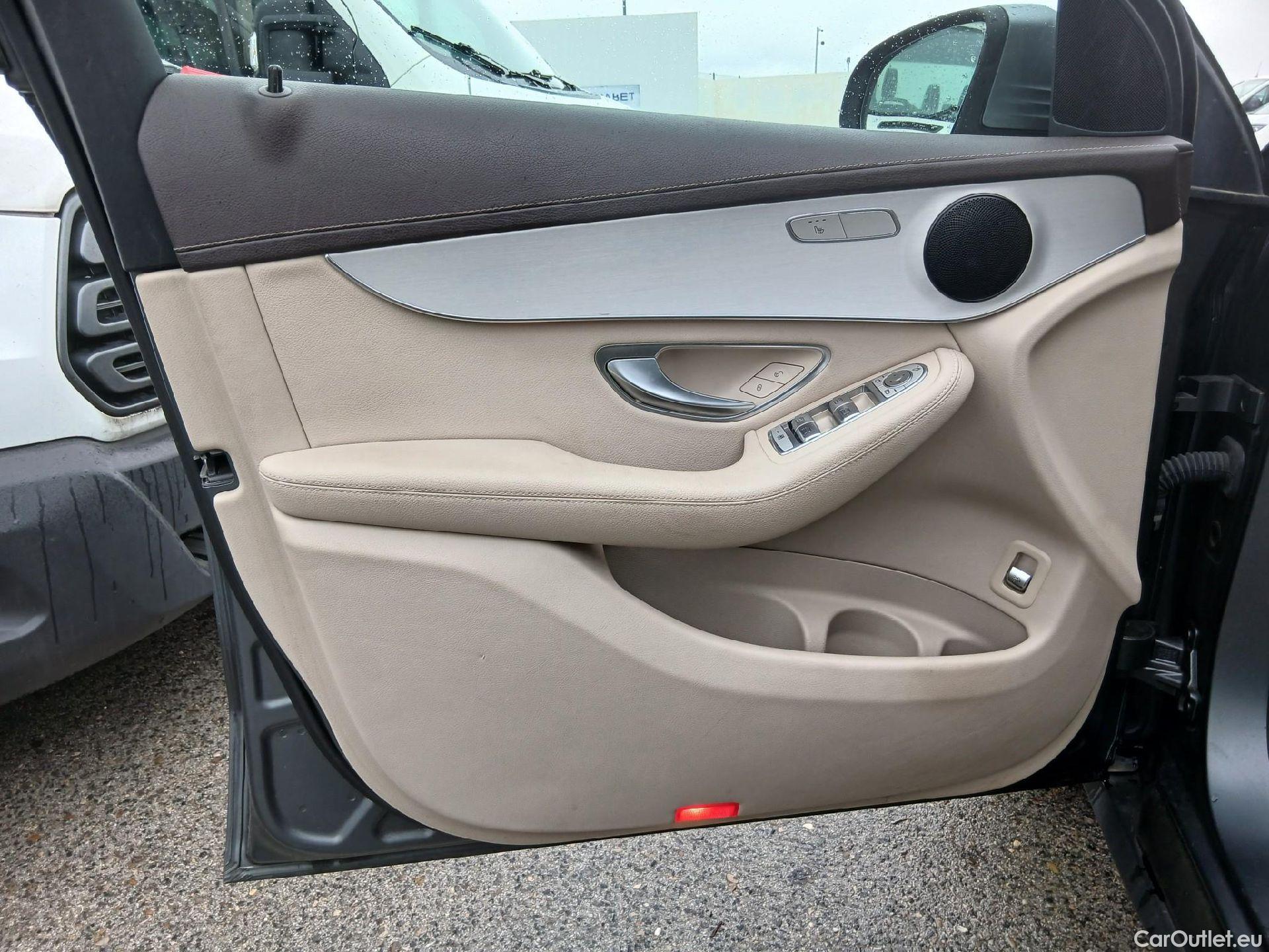  Mercedes  G-Klasee MERCEDES-BENZ GLC Coupé / 2019 / 5P / coupé GLC 220 d 4MATIC #16