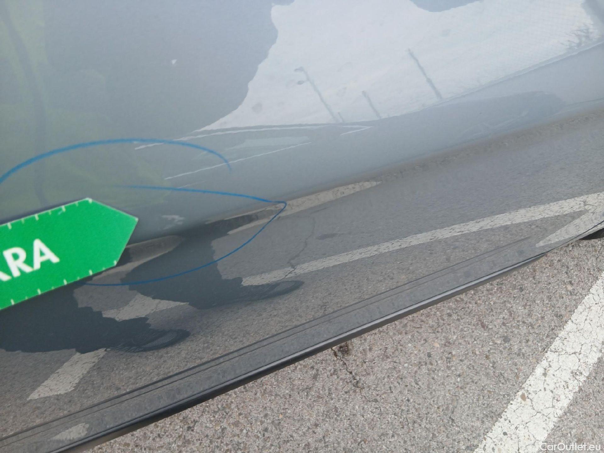  Hyundai   Ioniq HYUNDAI / 2016 / 5P / berlina con portón 1.6 GDI HEV Tecno DCT (AC) #26