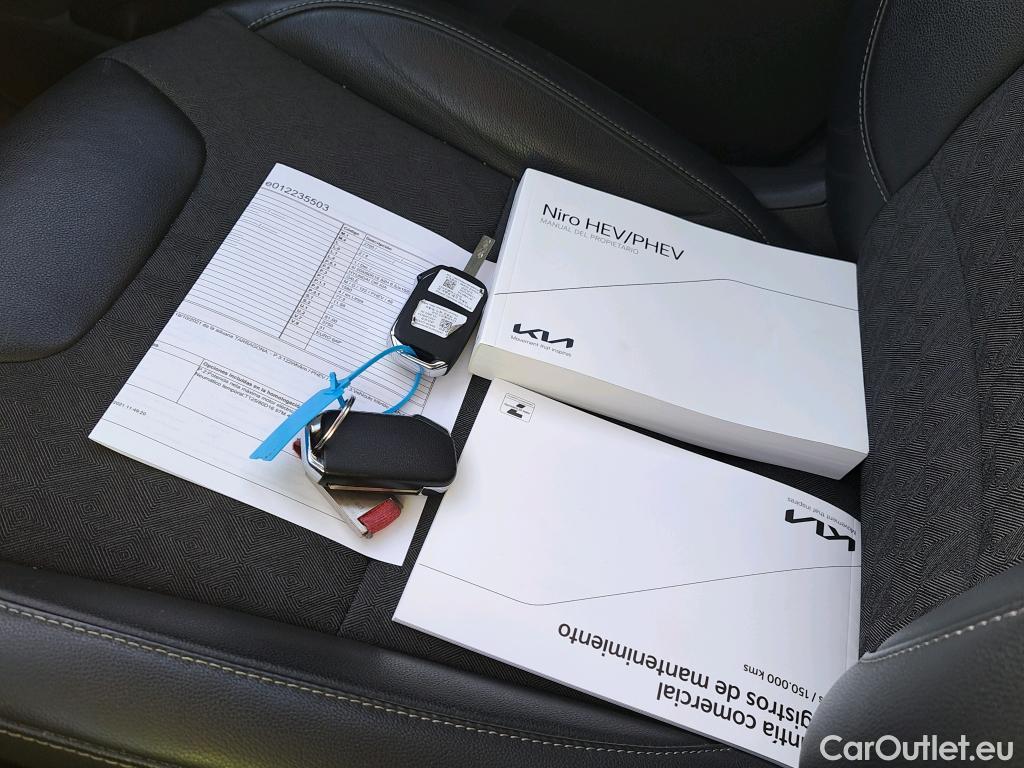  KIA  Niro KIA  / 2019 / 5P / crossover 1.6 GDi PHEV 104kW (141CV) Drive #2