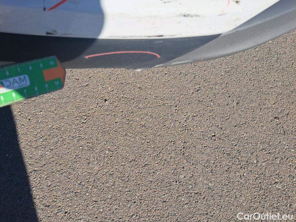  Hyundai  Tucson HYUNDAI  / 2018 / 5P / todoterreno 1.6 CRDI 85kW (116CV) 48V SLE 4X2(SP)(SL) #12