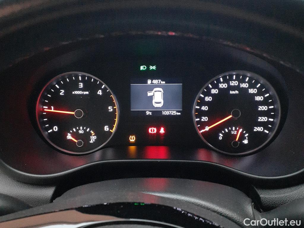  KIA  Sportage KIA  / 2018 / 5P / todoterreno 1.6 MHEV Concept 85kW (115CV) 4x2  #35