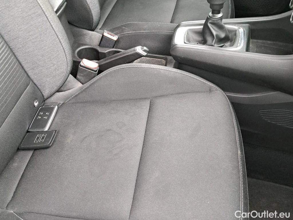  Renault  Captur RENAULT  / 2019 / 5P / todoterreno Intens TCe 90 (AC) #33