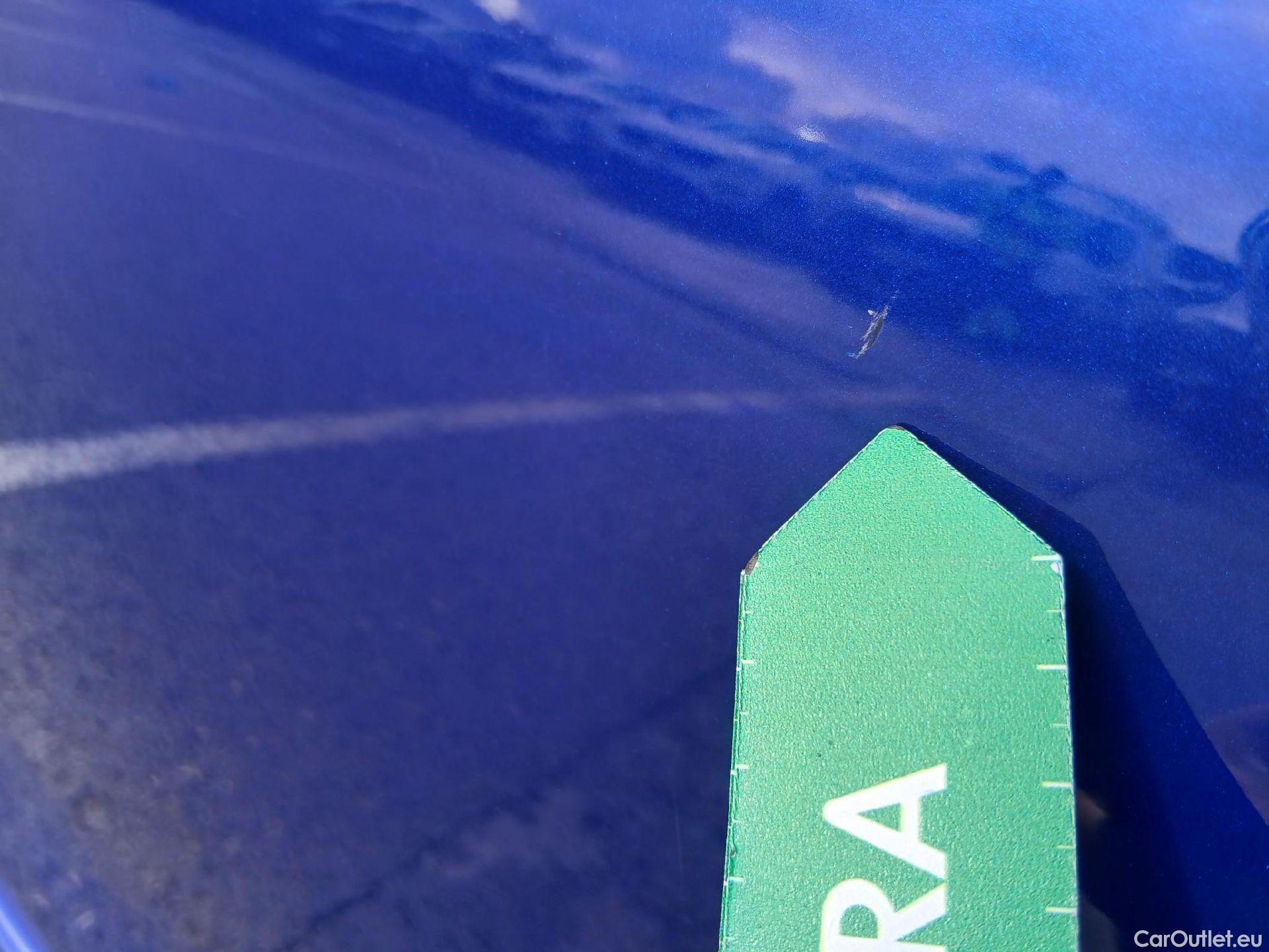  Volkswagen  Golf  VOLKSWAGEN / 2020 / 5P / berlina con portón R 2.0 TSI 235kW (320CV) 4Motion DSG #9