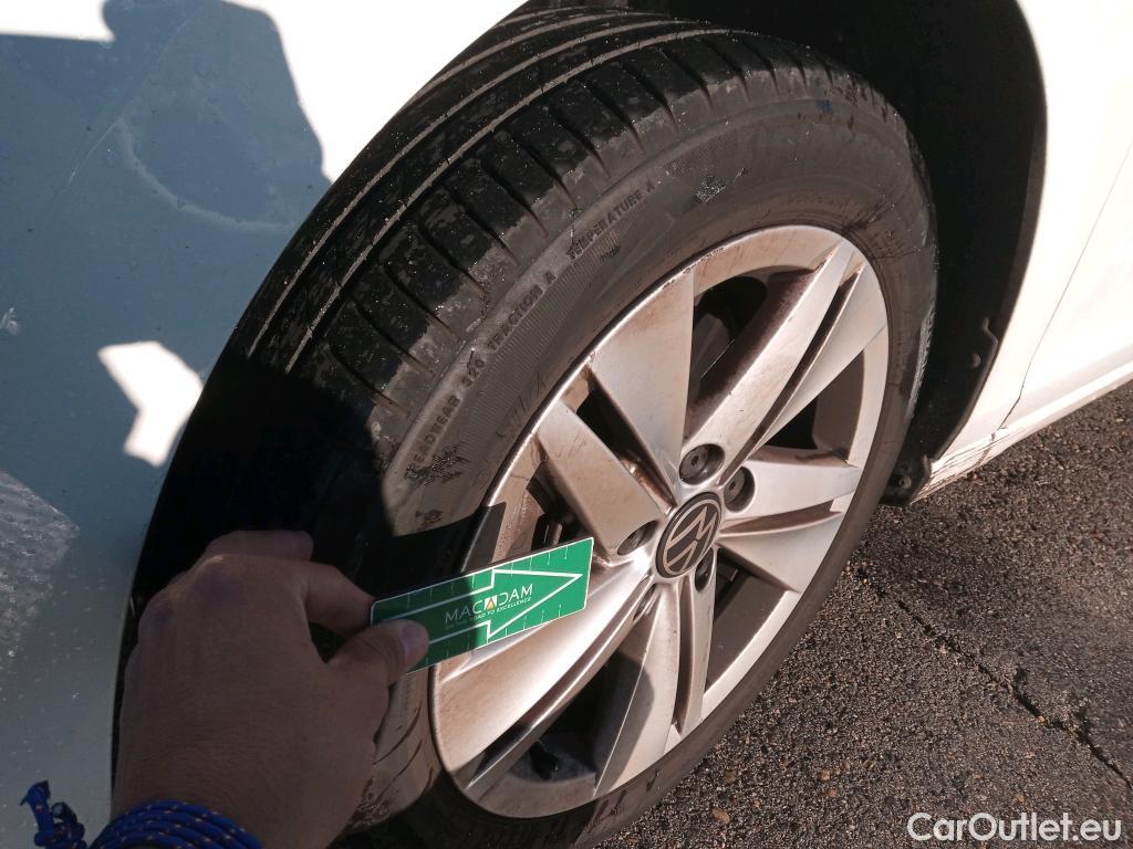  Volkswagen  Golf  VOLKSWAGEN / 2020 / 5P / berlina con portón 2.0 TDI 85kW (115CV) #7