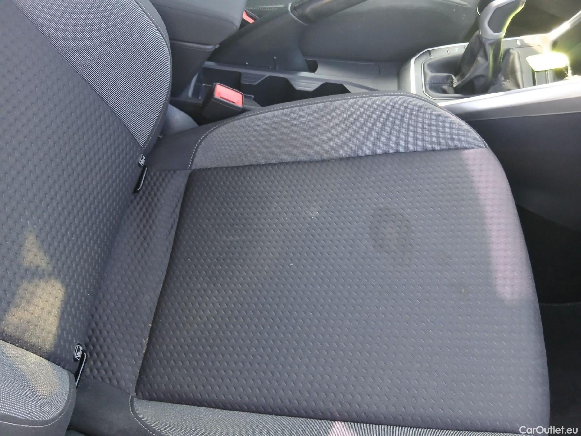  Volkswagen  Polo VOLKSWAGEN  / 2021 / 5P / berlina con portón Life 1.0 TSI 70kW (95CV) #47