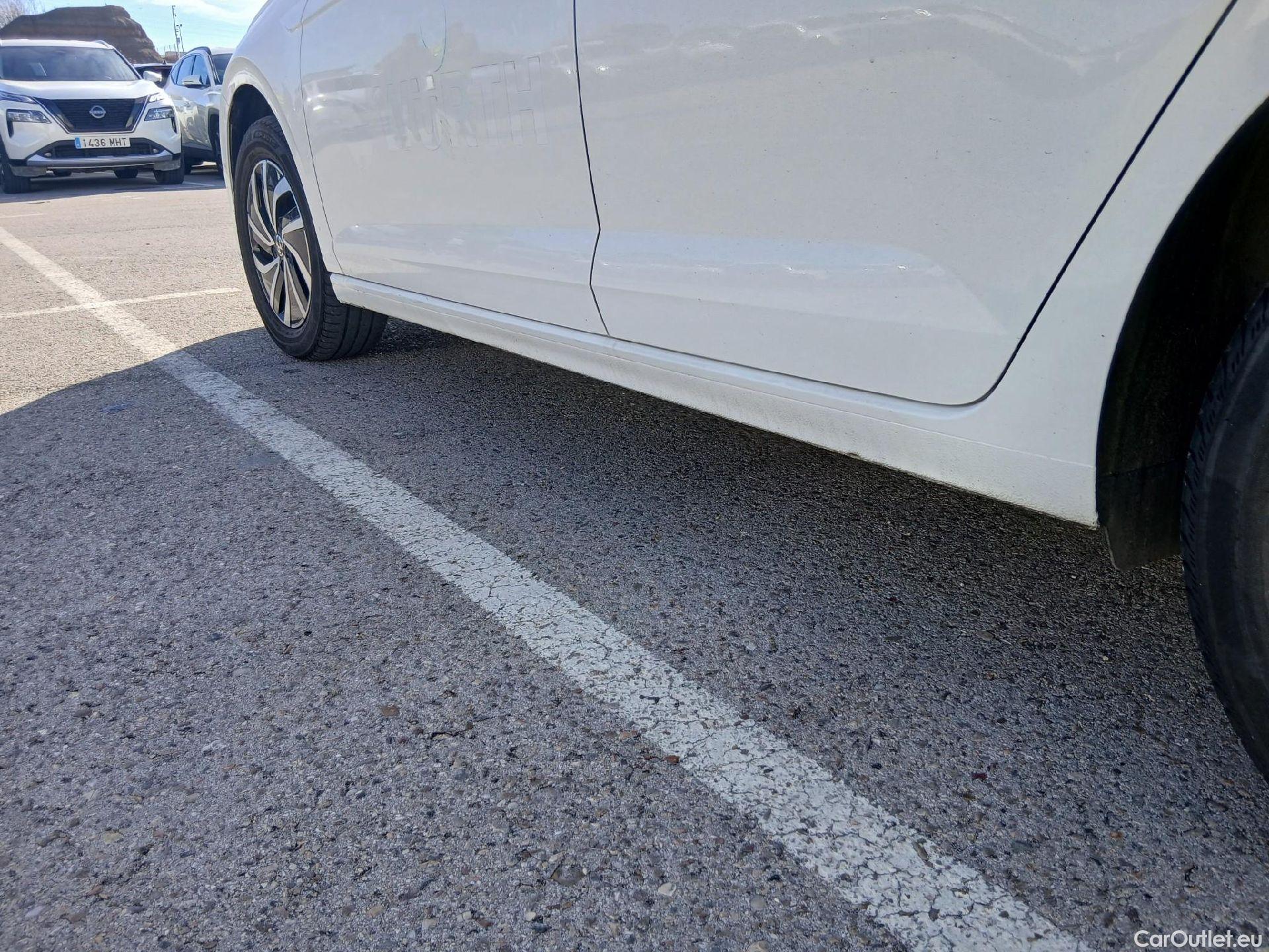  Volkswagen  Polo VOLKSWAGEN  / 2021 / 5P / berlina con portón Life 1.0 TSI 70kW (95CV) #12