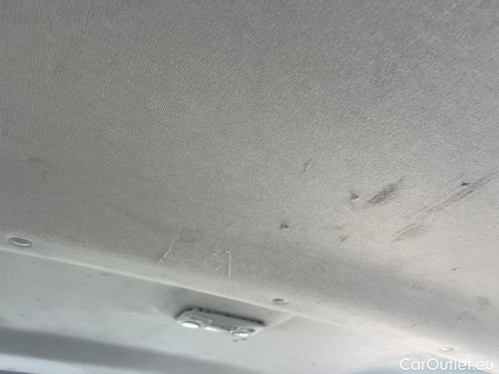  Citroen  Berlingo CITROEN  / 2018 / 4P / combi Talla M BlueHDi 100 S&S LIVE (AC) #17