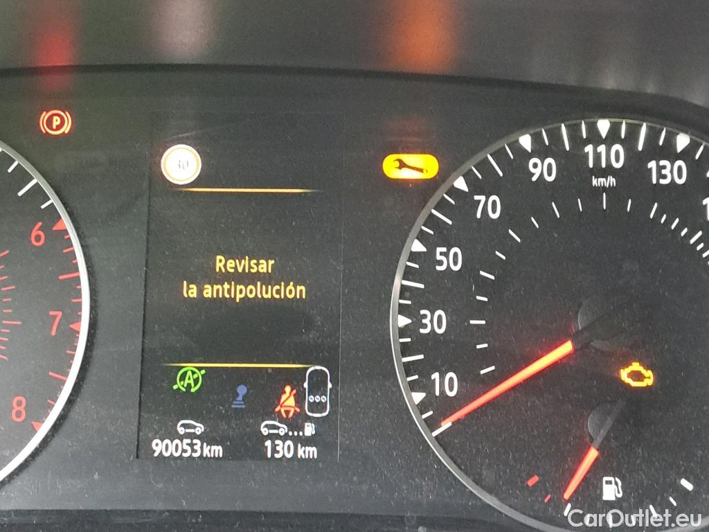  Renault  Captur RENAULT  / 2019 / 5P / todoterreno Intens TCe 90 (AC) #32