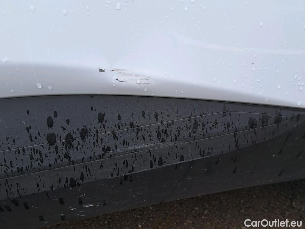  Renault  Captur RENAULT  / 2019 / 5P / todoterreno Intens TCe 90 (AC) #15