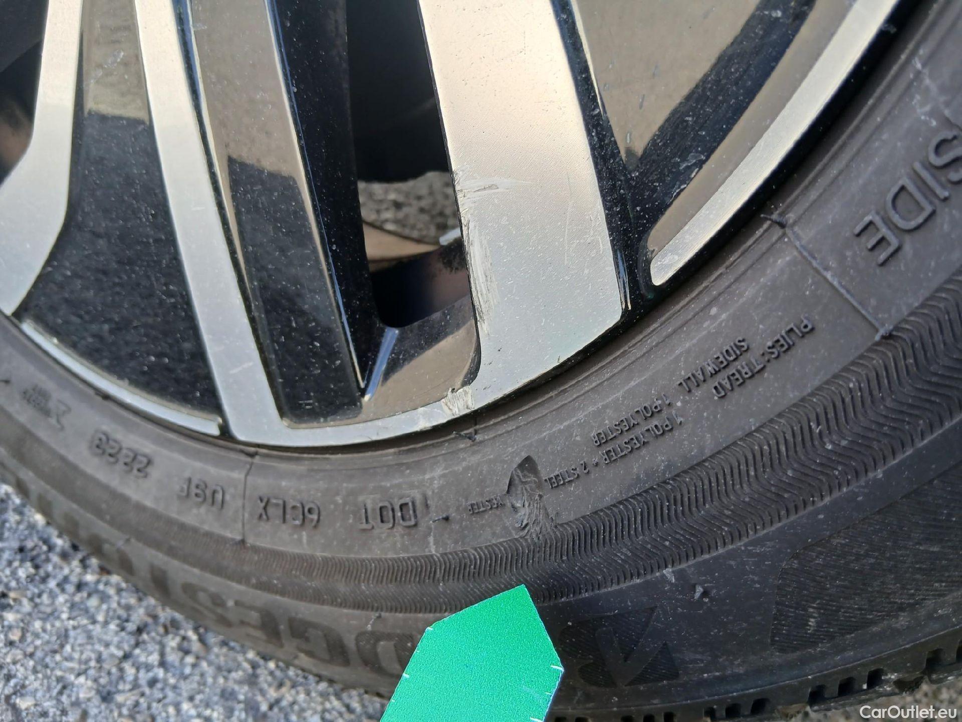  Volkswagen  Polo VOLKSWAGEN  / 2021 / 5P / berlina con portón Life 1.0 TSI 70kW (95CV) #40