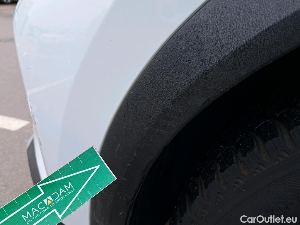  Renault  Captur RENAULT  / 2019 / 5P / todoterreno Intens TCe 90 (AC) #28