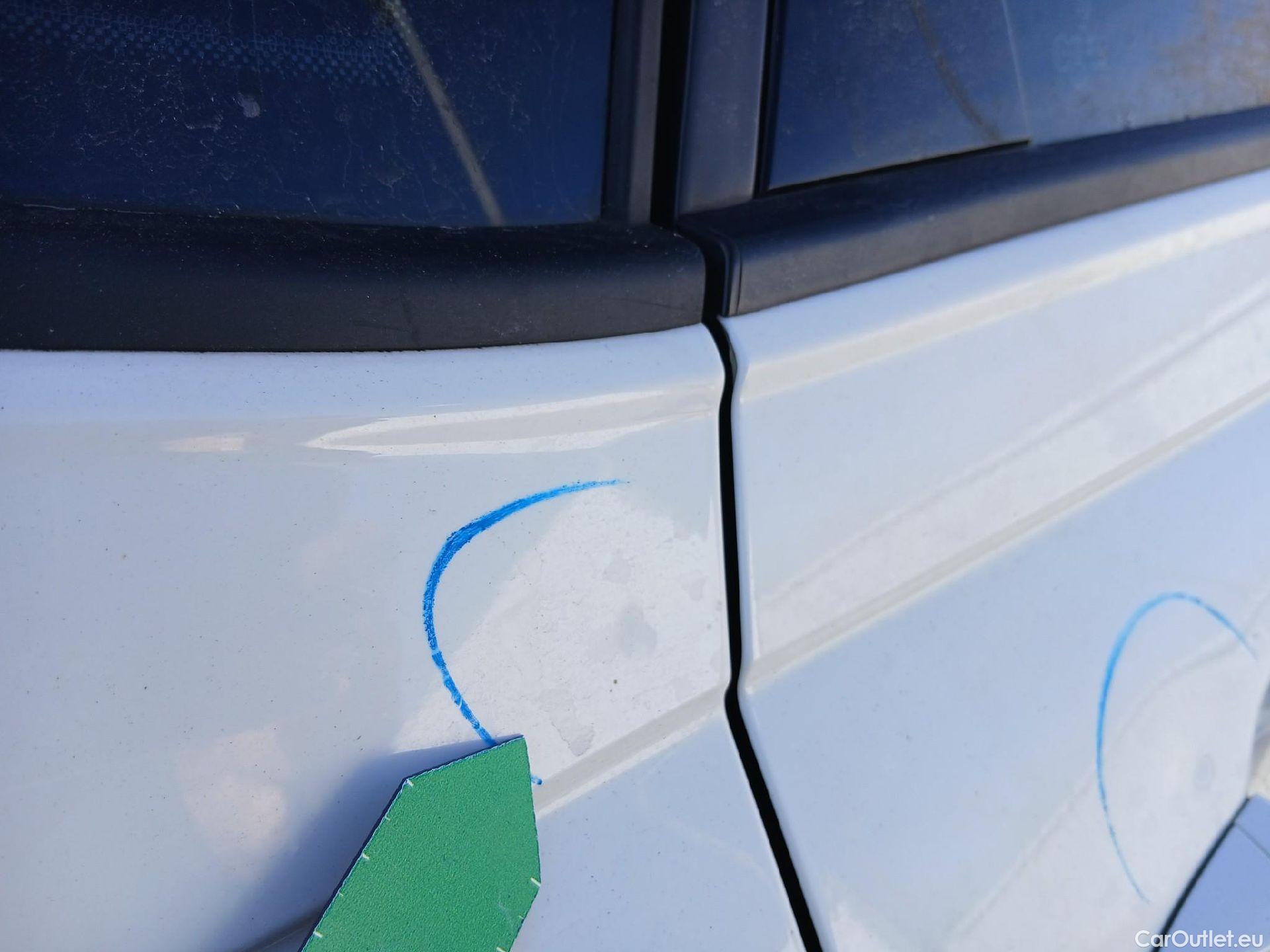  Volkswagen  Polo VOLKSWAGEN  / 2021 / 5P / berlina con portón Life 1.0 TSI 70kW (95CV) #32