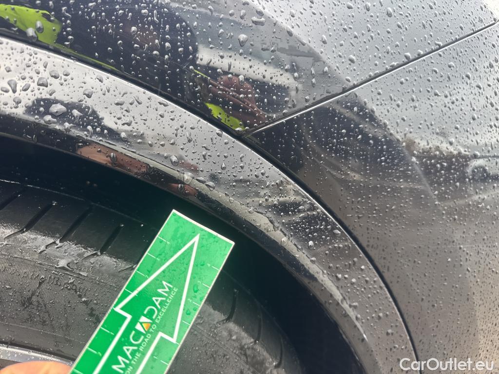  Porsche  Cayenne PORSCHE  Coupé / 2019 / 5P / todoterreno E-Hybrid #31