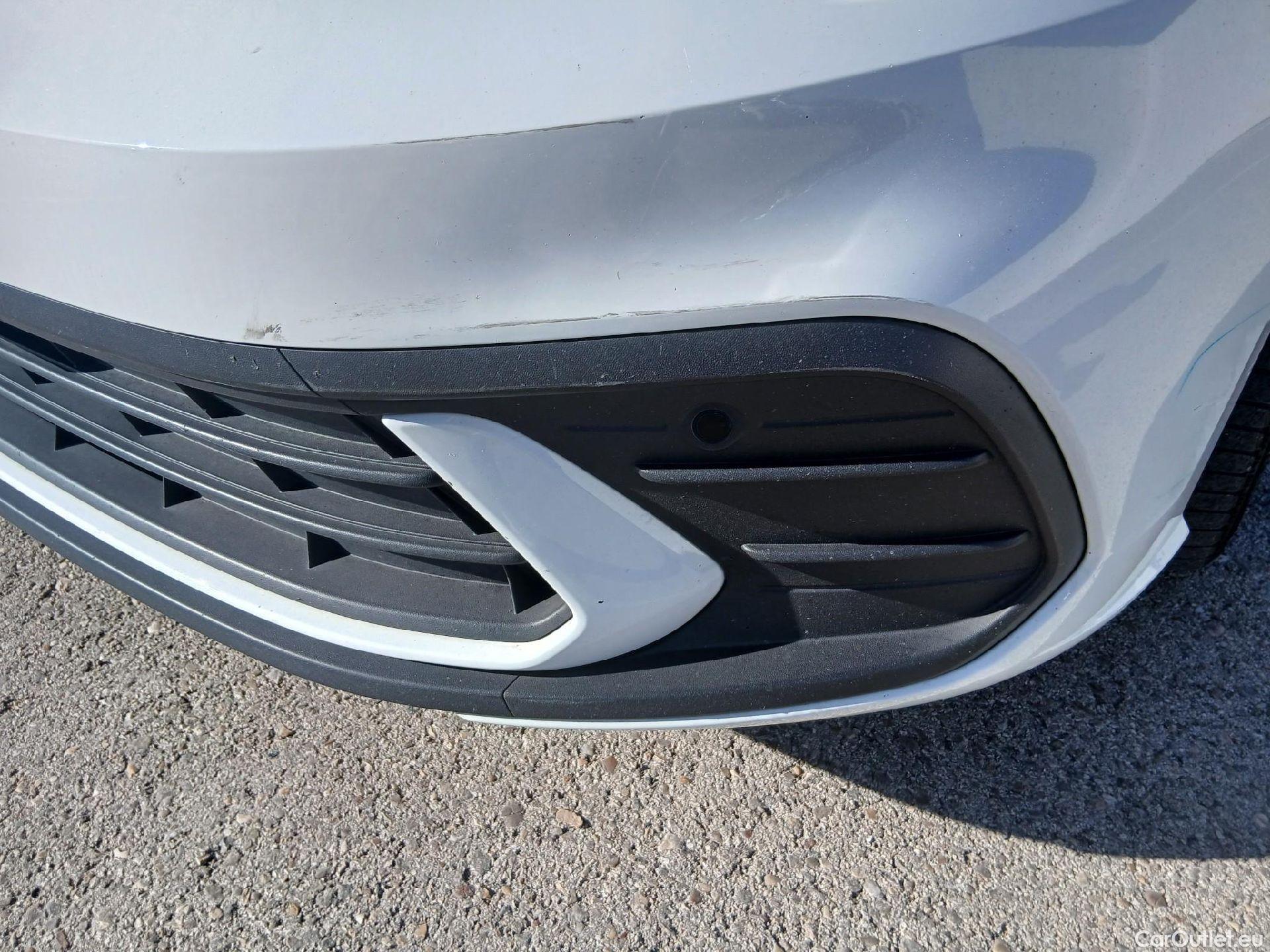  Volkswagen  Polo VOLKSWAGEN  / 2021 / 5P / berlina con portón Life 1.0 TSI 70kW (95CV) #8