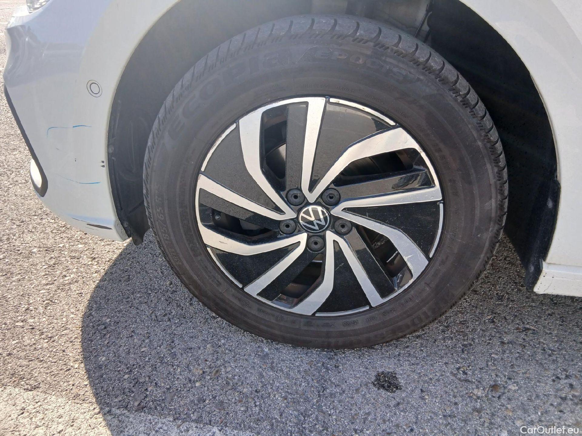  Volkswagen  Polo VOLKSWAGEN  / 2021 / 5P / berlina con portón Life 1.0 TSI 70kW (95CV) #15