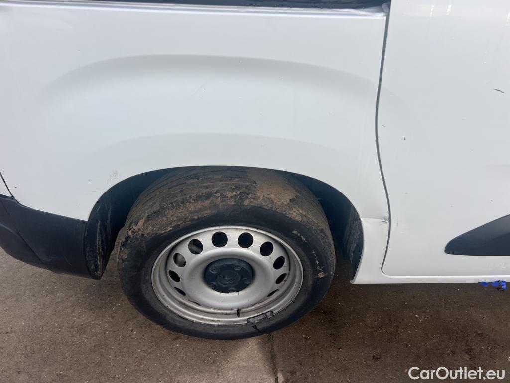  Citroen  Berlingo CITROEN  / 2018 / 4P / combi Talla M BlueHDi 100 S&S LIVE (AC) #5