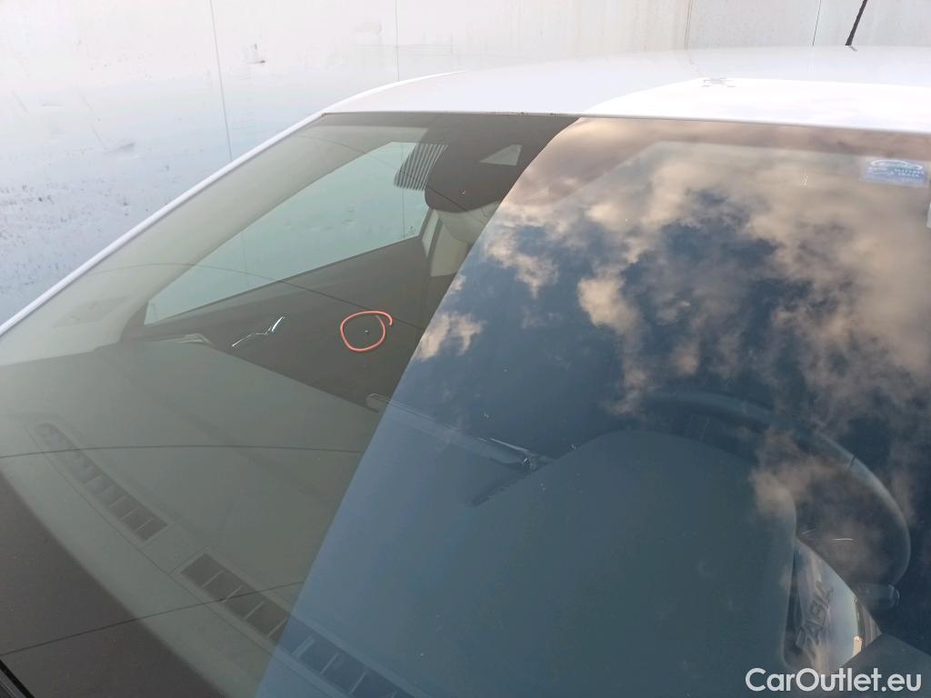  Skoda  Fabia SKODA  / 2021 / 5P / berlina con portón 1.0 TSI 70kW (95CV) Ambition (AC2) #7