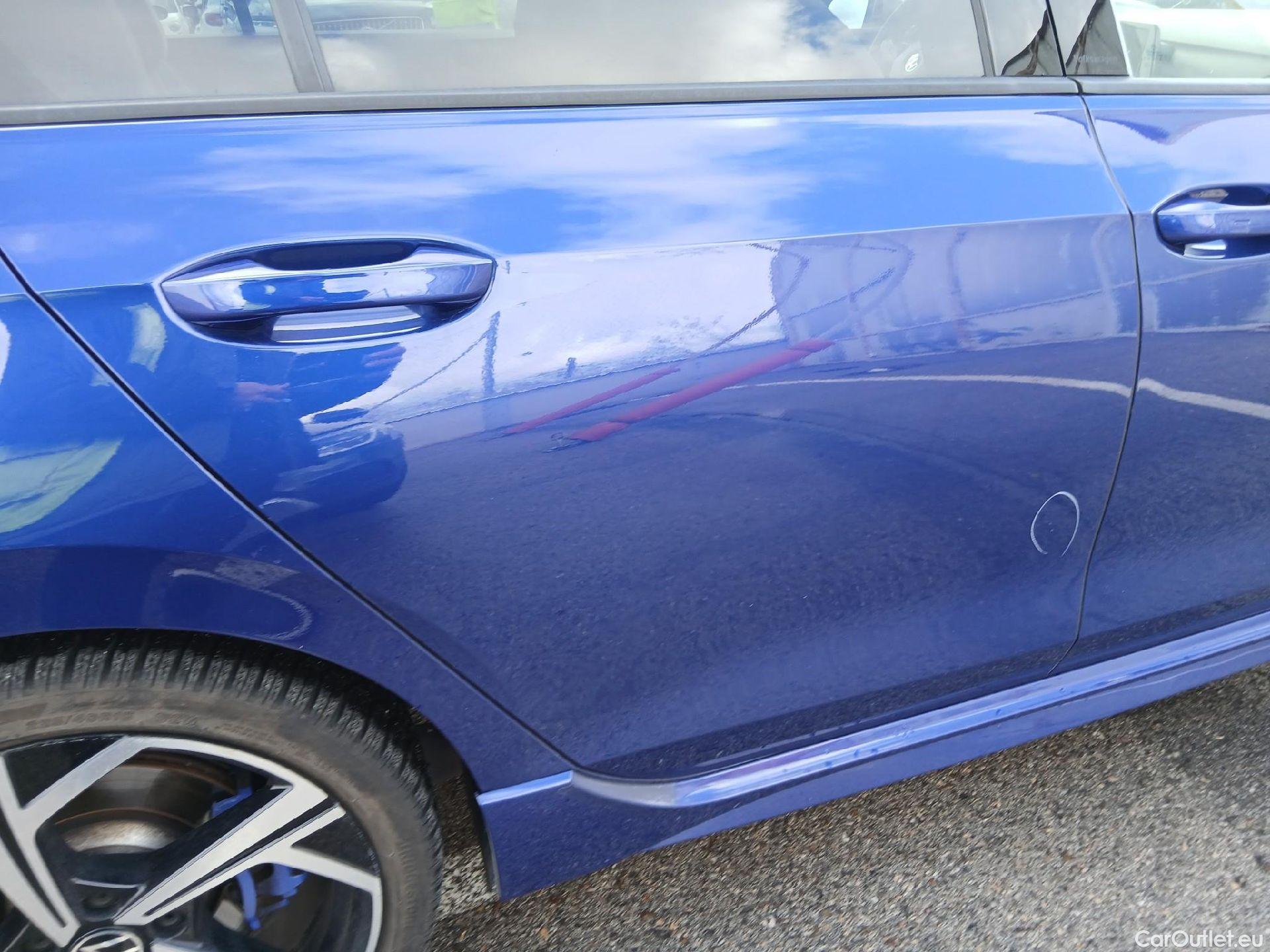  Volkswagen  Golf  VOLKSWAGEN / 2020 / 5P / berlina con portón R 2.0 TSI 235kW (320CV) 4Motion DSG #22